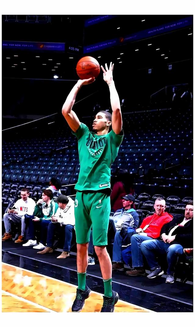 九游娱乐-塔图姆迎来十赛季高光表现,澳大利亚队球迷沸腾!的简单介绍